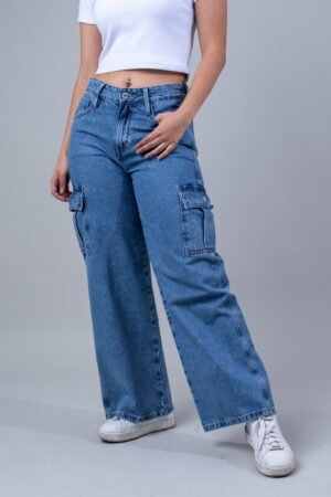 Jeans Cargo con Bolsillos en El Costado
