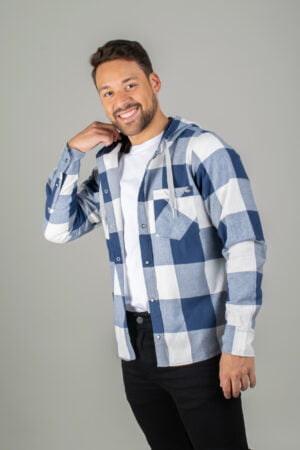 Camisa Franela Manga Larga con Capucha